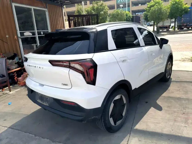 Geely Geometry E Firefly — Фото автомобиля 6