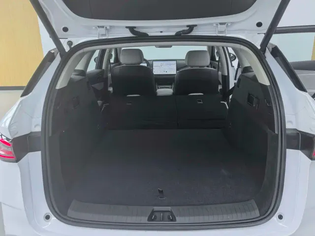 BYD Seal 06 DM-i Touring — Фото автомобиля 21