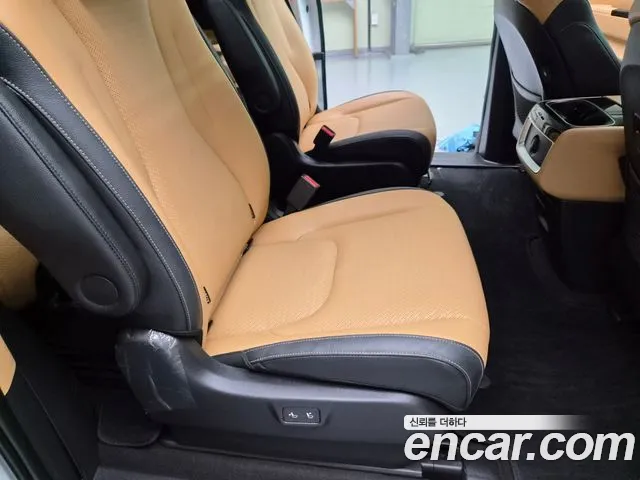 Kia Carnival 4th Gen — Фото автомобиля 13