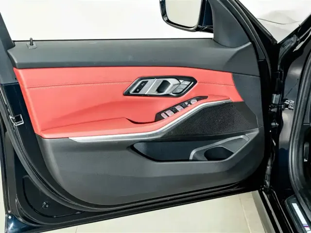 BMW 3 Series — Фото автомобиля 16
