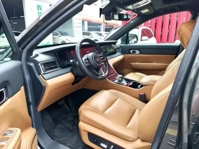 Li Auto ONE — Фото автомобиля 4