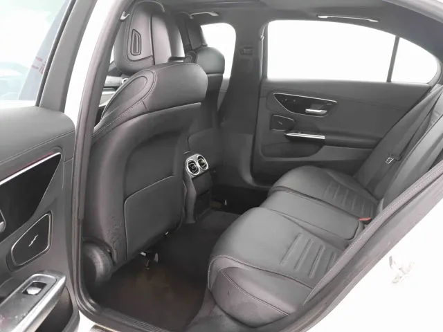 Mercedes-Benz C-Class — Фото автомобиля 10