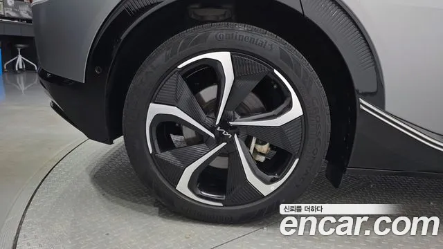 Kia EV6 — Фото автомобиля 16