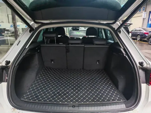 Audi Q3 — Фото автомобиля 11