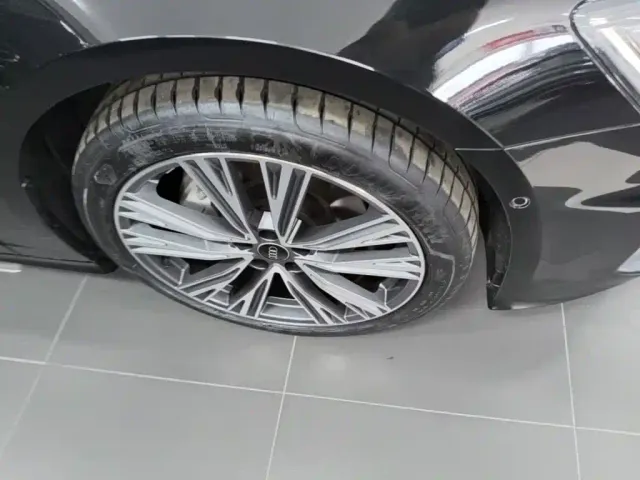 Audi A6L — Фото автомобиля 13