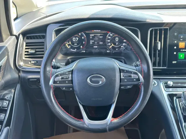 GAC Trumpchi M8 — Фото автомобиля 9