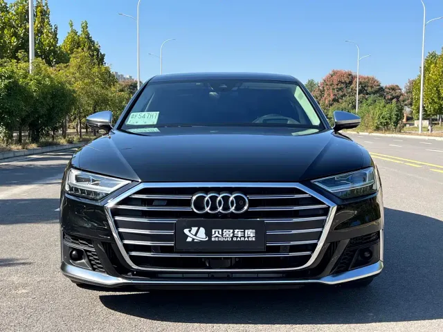 Audi S8 — Фото автомобиля 2