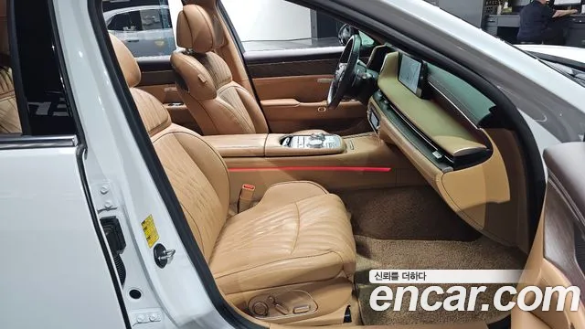 Genesis G90 Бензин 3.5 турбо AWD — Фото автомобиля 21