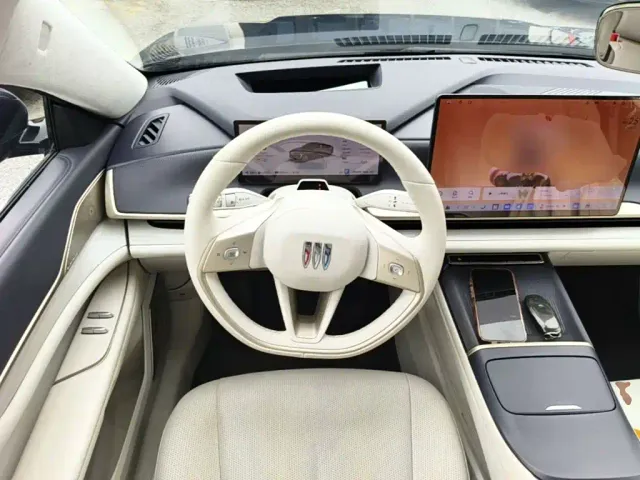 Buick Electra L7 — Фото автомобиля 10