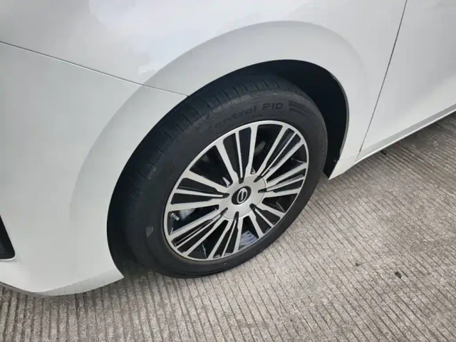 GAC Trumpchi E8 — Фото автомобиля 22