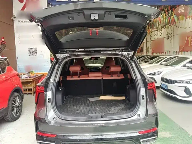 Changan CS75 Plus — Фото автомобиля 18
