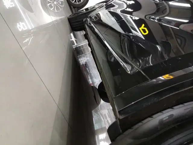 Li Auto L8 — Фото автомобиля 20