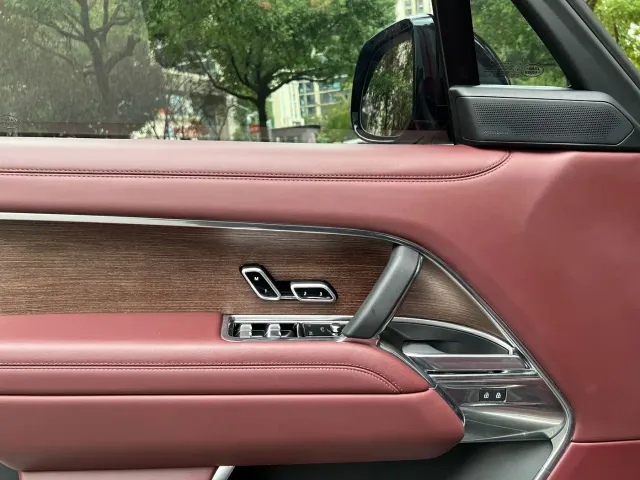 Land Rover Range Rover — Фото автомобиля 17