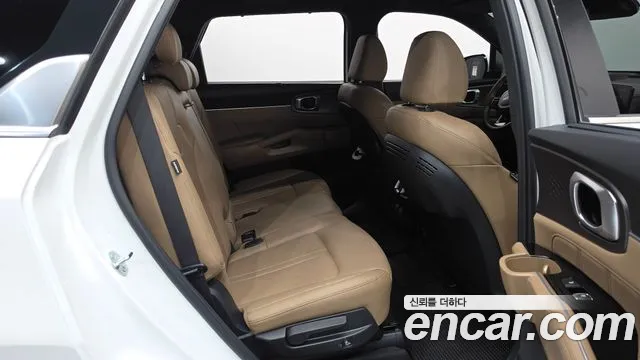Kia Sorento Новый Sorento 4 поколение Бензин 2.5T 2WD — Фото автомобиля 10