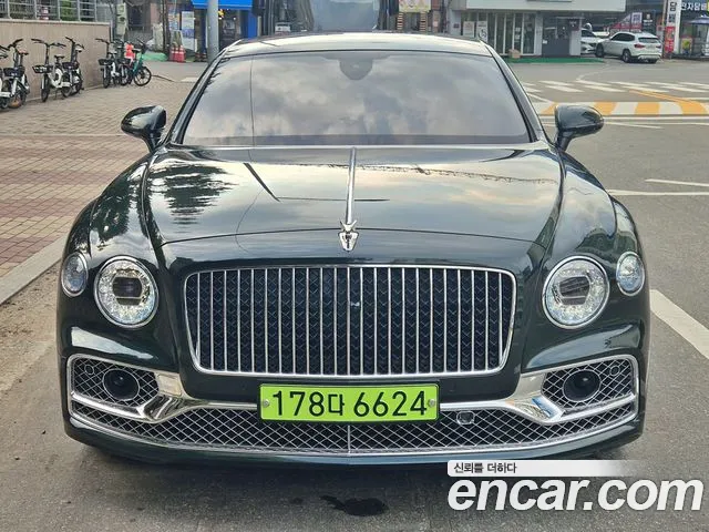 Bentley Flying Spur Flying Spur 3 поколение 4.0 Azure — Фото автомобиля 2