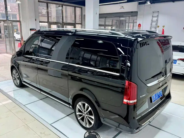 Mercedes-Benz V-Class — Фото автомобиля 5