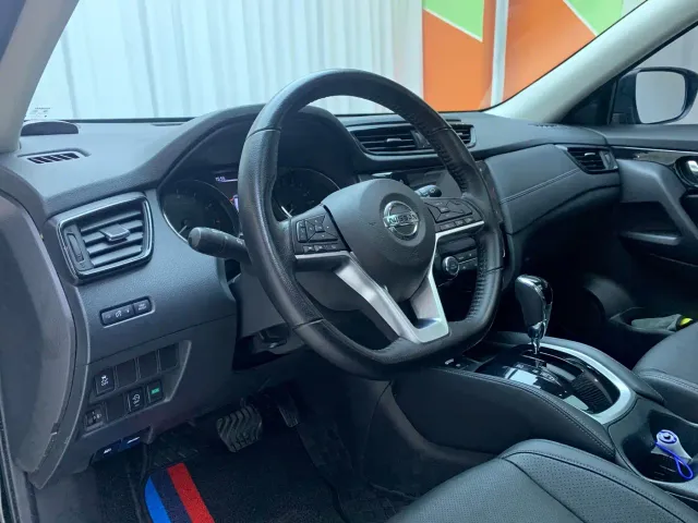Nissan X-Trail — Фото автомобиля 8