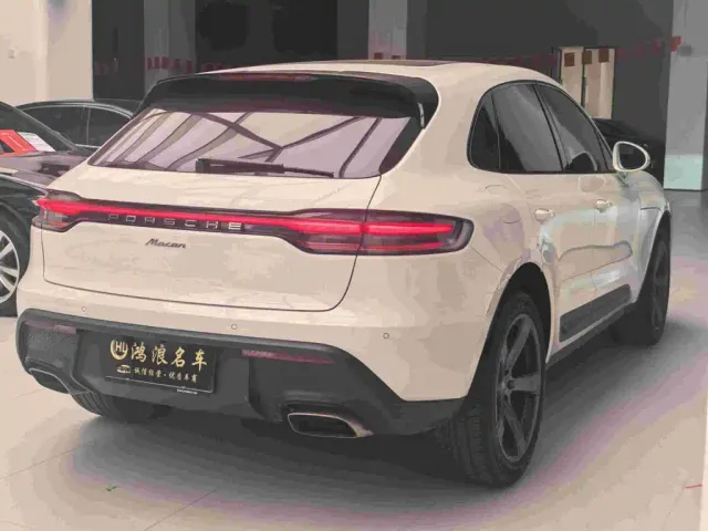 Porsche Macan — Фото автомобиля 9