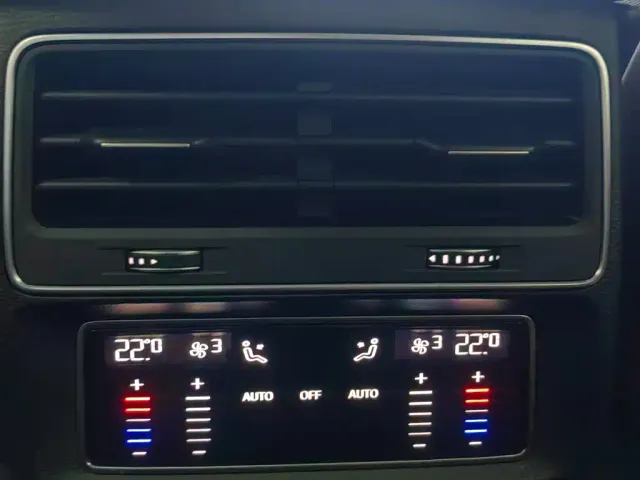 Audi Q7 — Фото автомобиля 12