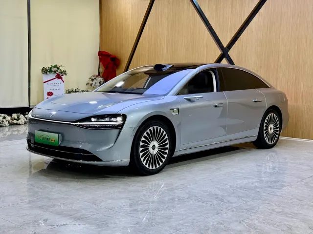 Фотография автомобиля — Stelato S9