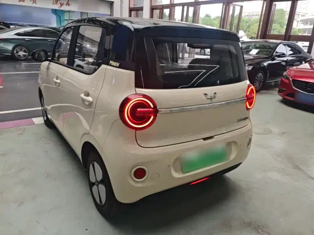 Wuling Hongguang Mini EV — Фото автомобиля 4
