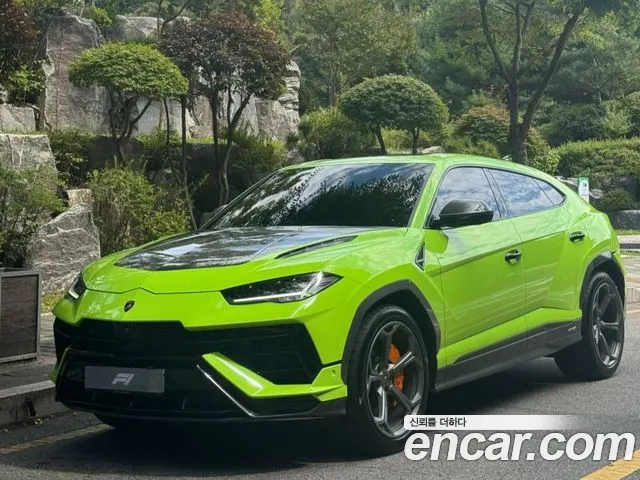 Lamborghini Urus — Фото автомобиля 4