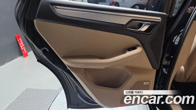 Porsche Macan — Фото автомобиля 25
