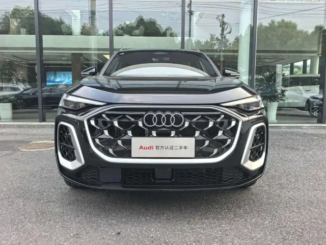 Audi Q5L — Фото автомобиля 4