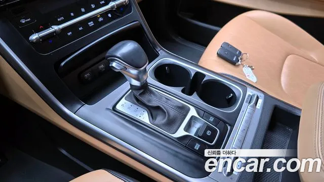 Kia Canival Carnival 4 поколение Дизель 9 мест Prestige — Фото автомобиля 9