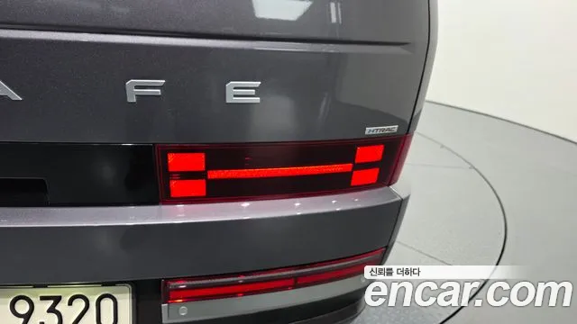 Hyundai Santa Fe — Фото автомобиля 8