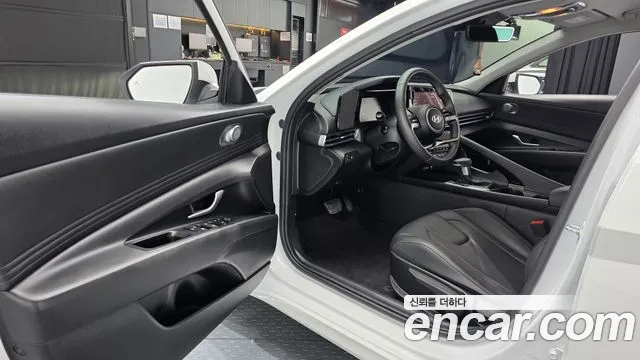 Hyundai Avante CN7 — Фото автомобиля 10