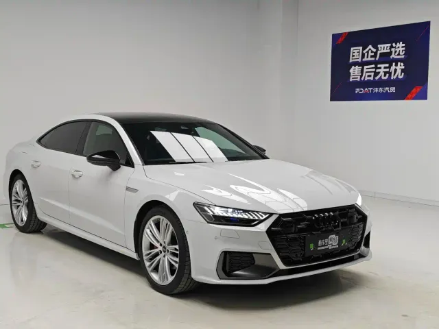 Audi A7L — Фото автомобиля 3