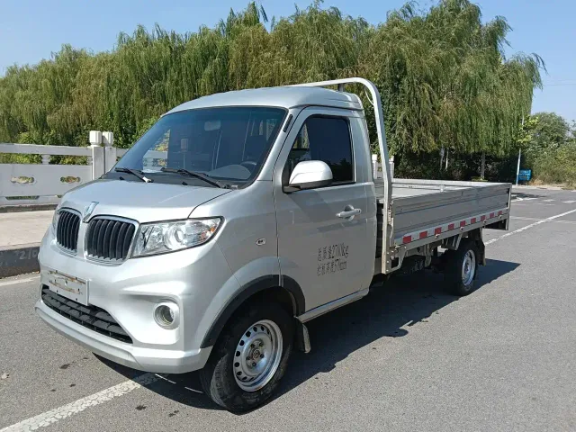 Фотография автомобиля — Jinbei New Dolphin EV