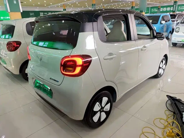 Wuling Hongguang Mini EV — Фото автомобиля 6