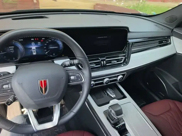 Hongqi HS5 — Фото автомобиля 9