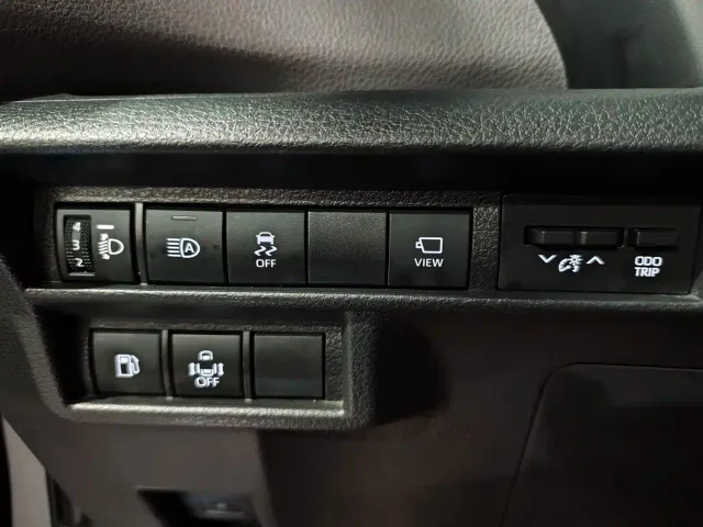 Toyota Sienna — Фото автомобиля 14