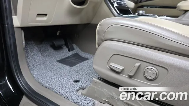 Kia Canival Carnival 4 поколение Дизель 9 мест Hi-Limousine — Фото автомобиля 30