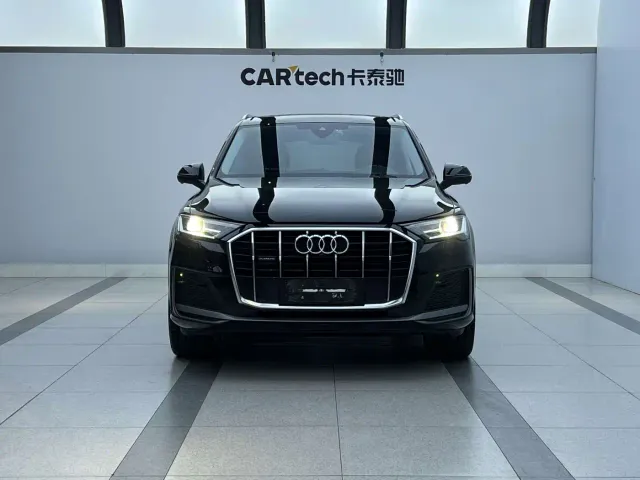 Audi Q7 — Фото автомобиля 2