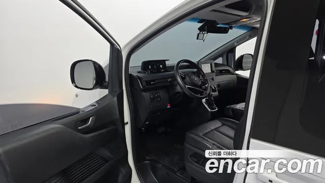 Hyundai Staria Staria L3.5 Инвалидная коляска Подъёмник/Slope — Фото автомобиля 10