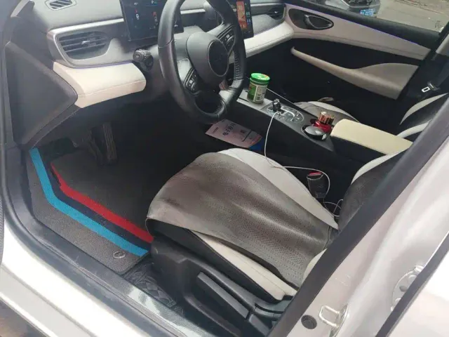 BYD Seal 05 DM-i — Фото автомобиля 9