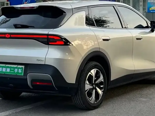 Changan Qiyuan Q05 — Фото автомобиля 7