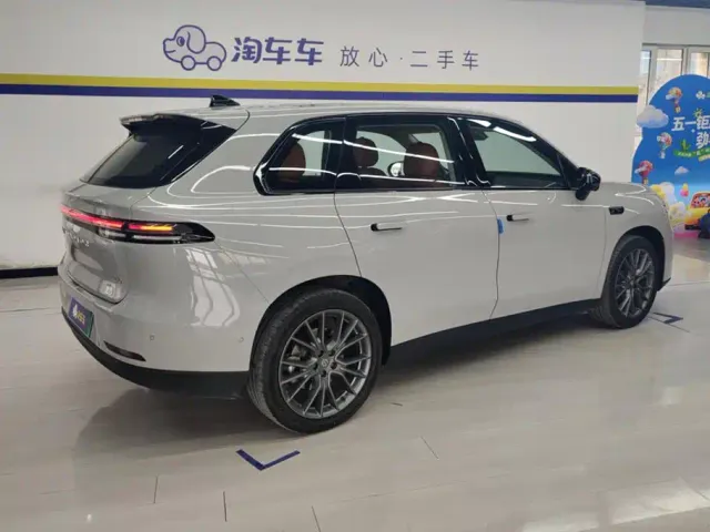 Leapmotor C10 — Фото автомобиля 3