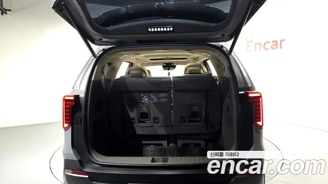 Kia Carnival Generation 4 — Фото автомобиля 17
