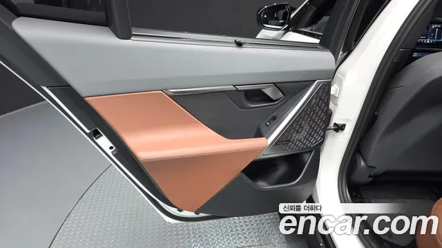 BMW i5 G60 — Фото автомобиля 14