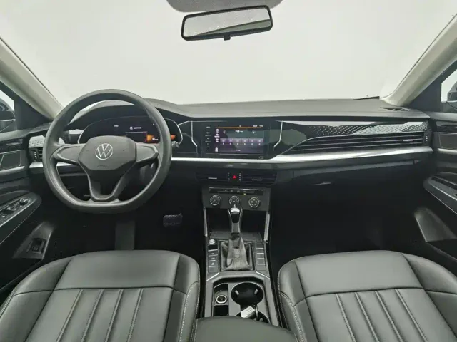 Volkswagen Passat — Фото автомобиля 5