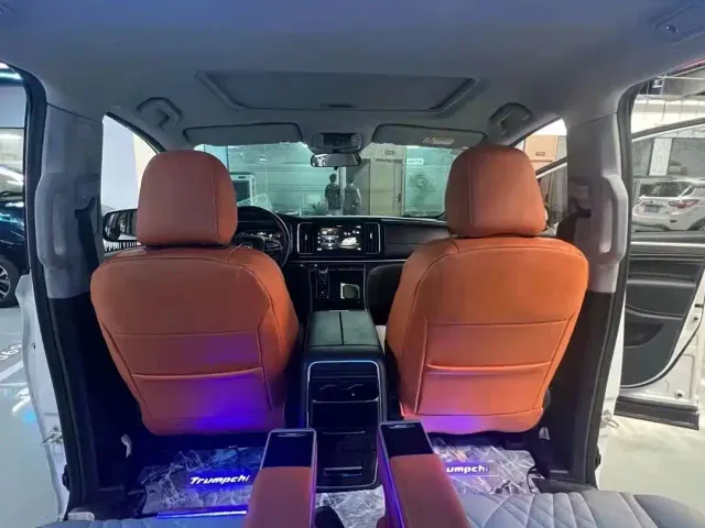 GAC Trumpchi M8 — Фото автомобиля 8