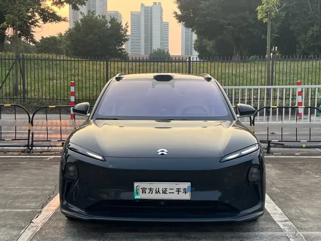 Nio ET5 Touring — Фото автомобиля 2
