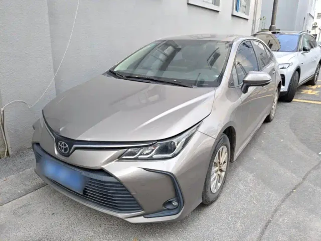 Фотография автомобиля — Toyota Corolla