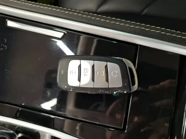 Changan CS85 COUPE — Фото автомобиля 8