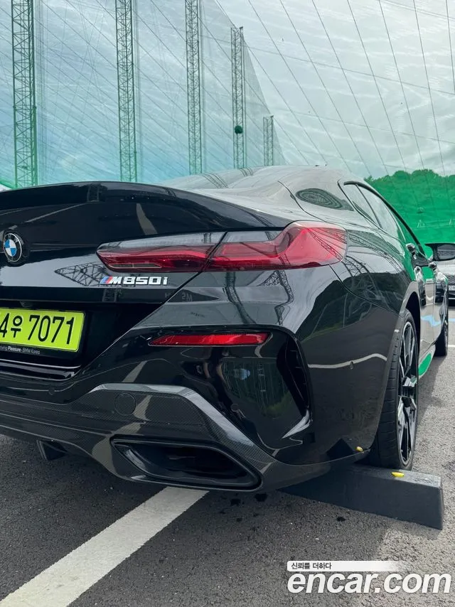 BMW 8 Series G15 — Фото автомобиля 12